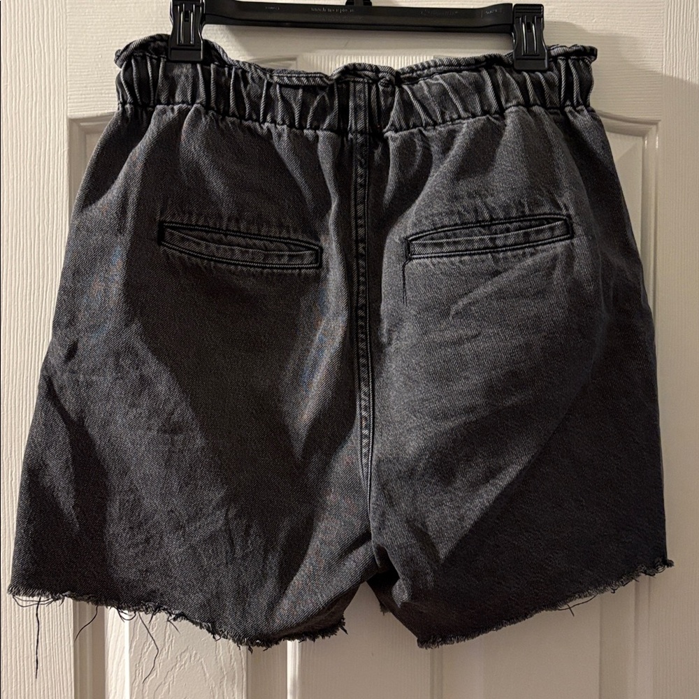 BDG Urban Outfitters Black/Gray Washed Distressed Shorts size M - Picture 3 of 6
